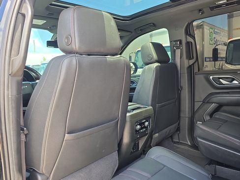 Used 2022 Chevrolet Tahoe RST w/ Luxury Package RWD image 13