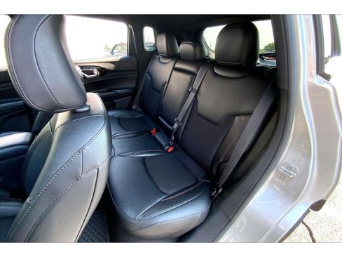 Used 2024 Jeep Compass Trailhawk AWD/4WD image 24