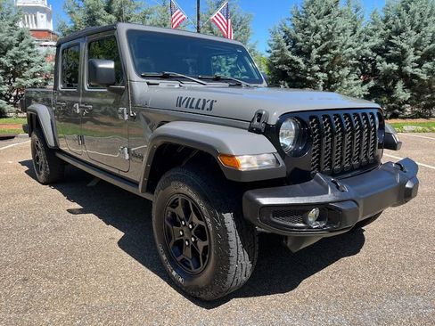 Used 2022 Jeep Gladiator Sport AWD/4WD image 35