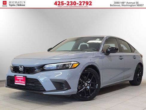 Used 2024 Honda Civic Sport image 1