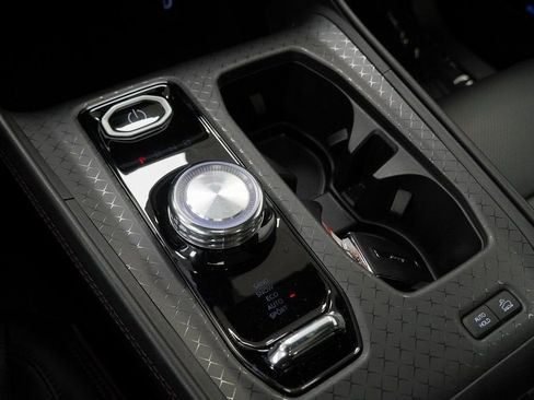 Used 2024 Jeep Wagoneer Launch Edition image 35