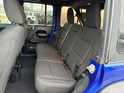 Used 2019 Jeep Wrangler Unlimited Sport S AWD/4WD image 23