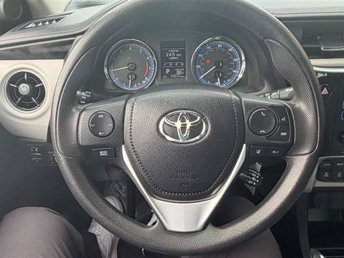 Used 2019 Toyota Corolla LE FWD image 28