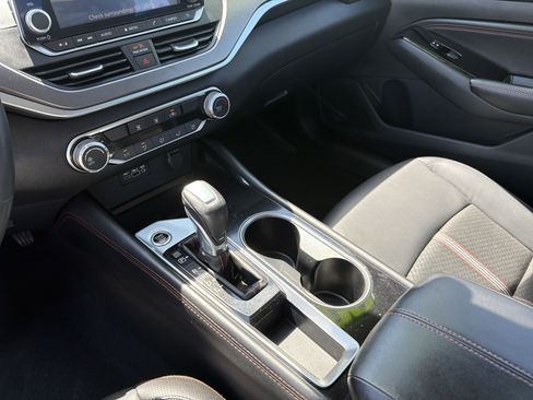 Used 2023 Nissan Altima 2.5 SR image 10