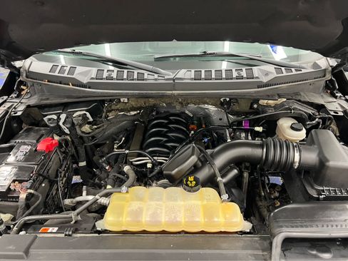 Used 2018 Ford F150 XLT w/ Equipment Group 302A Luxury image 2