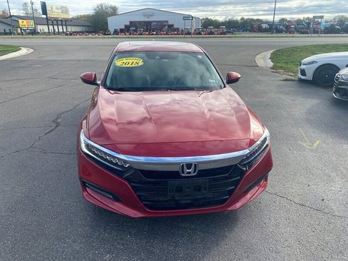Used 2018 Honda Accord Touring image 3