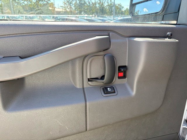Used 2025 GMC Savana 2500 w/ Driver Convenience Package RWD image 24