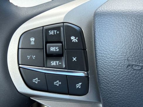 New 2026 Ford Explorer Active image 24