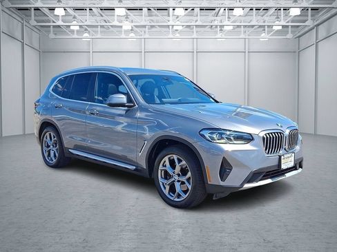 Used 2024 BMW X3 xDrive30i w/ Premium Package AWD/4WD image 4