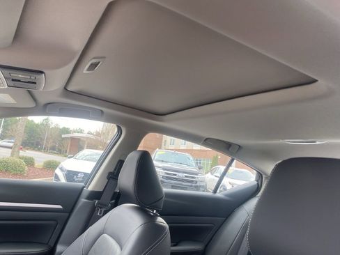 New 2025 Nissan Altima 2.5 SL image 15