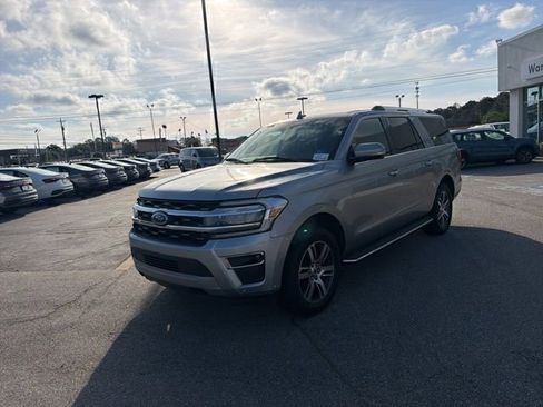 Used 2022 Ford Expedition Max Limited AWD/4WD image 11