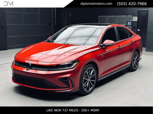 Used 2025 Volkswagen Jetta GLI Autobahn FWD image 1