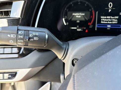 Used 2025 Lexus RX 350 Premium w/ Accessory Package (Z1) image 28