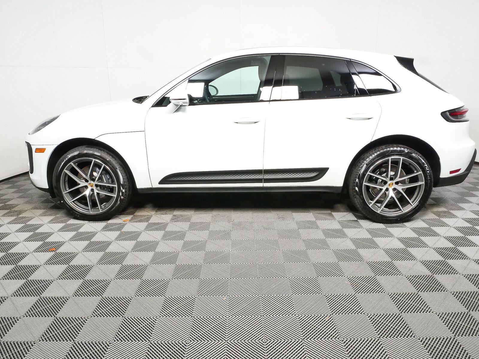 New 2026 Porsche Macan Turbo AWD/4WD image 2