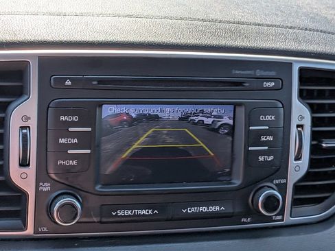 Used 2018 Kia Sportage LX AWD/4WD image 30