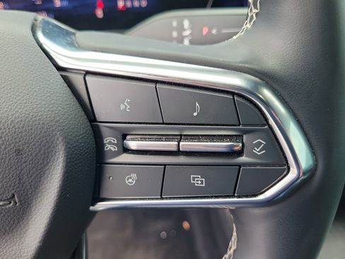 Used 2024 Chevrolet Equinox EV LT FWD image 19