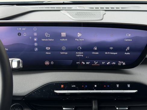 Used 2025 Buick Enclave Preferred image 29