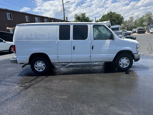 Used 2012 Ford E-250 and Econoline 250 E 250 3dr Cargo Van w/ Commercial Cargo Van Pkg image 12