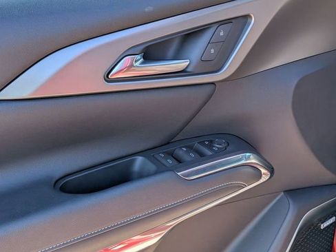 New 2025 Chevrolet Traverse LT w/ Enhanced Driving Package image 18