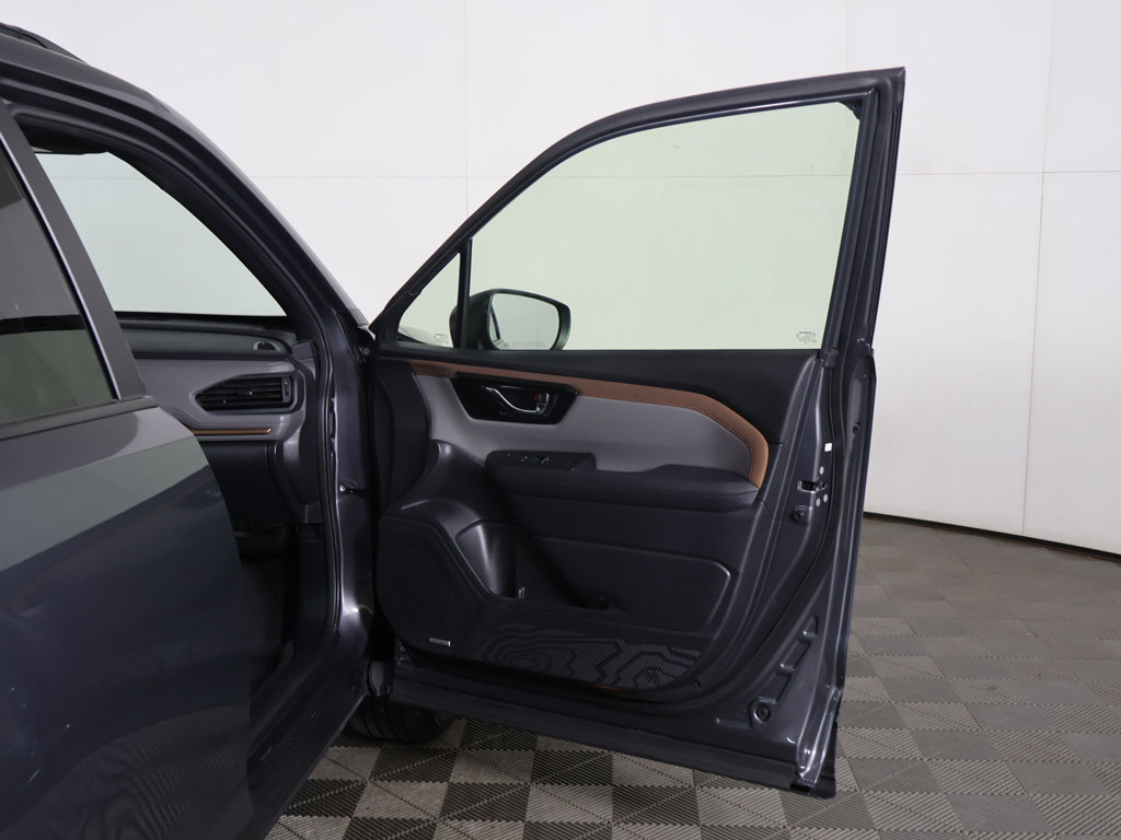Used 2025 Subaru Forester Sport AWD/4WD image 21