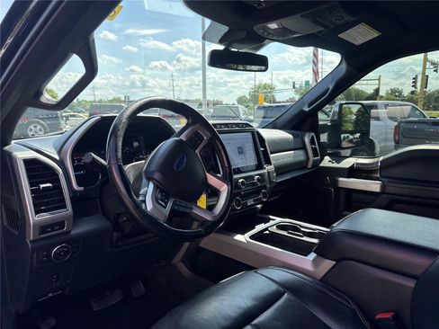 Used 2022 Ford F350 Lariat w/ Chrome Package AWD/4WD image 18