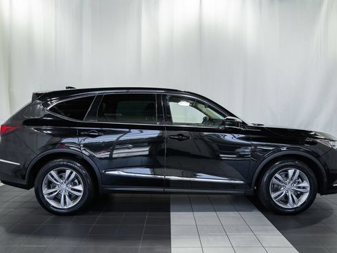Used 2023 Acura MDX SH-AWD image 3