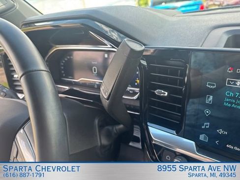 Used 2023 Chevrolet Silverado 1500 LT AWD/4WD image 21