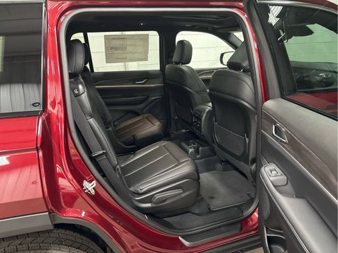 New 2025 Jeep Grand Cherokee L Limited image 23