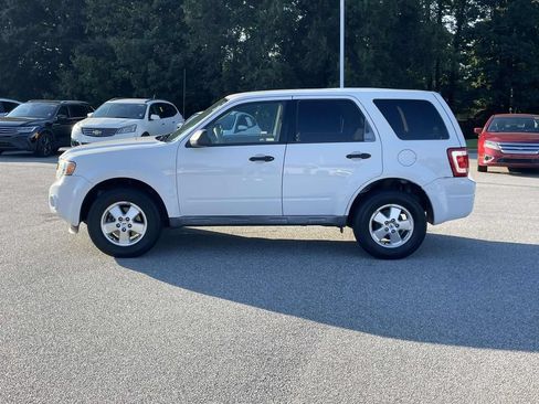 Used 2012 Ford Escape XLS AWD/4WD image 4