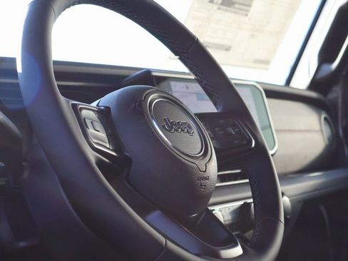 New 2026 Jeep Gladiator Rubicon image 24