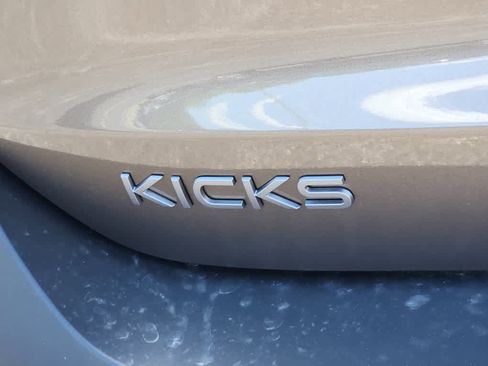 New 2025 Nissan Kicks SV w/ SV Premium Package image 17