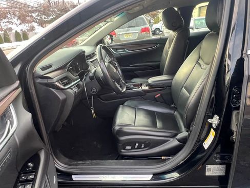 Used 2019 Cadillac XTS Luxury image 24