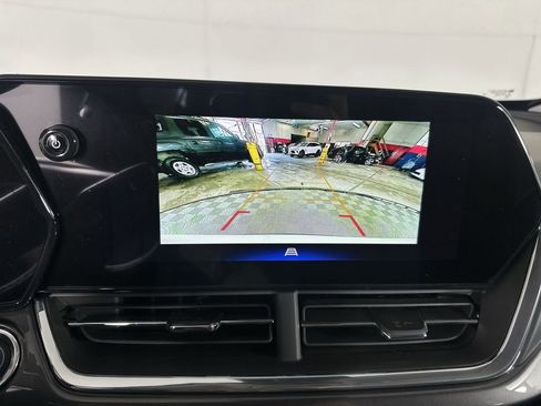 New 2026 Chevrolet Trax ACTIV w/ Driver Confidence Package FWD image 16
