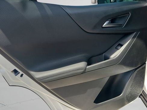 New 2026 Chevrolet Equinox LT w/ Convenience Package II FWD image 13