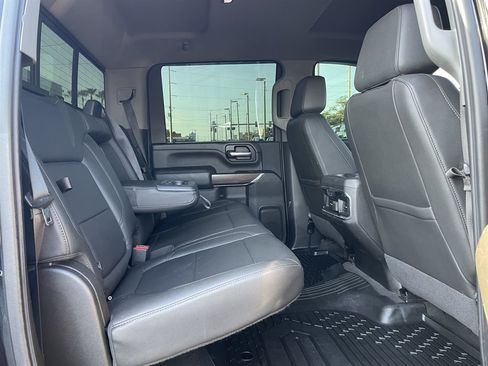 Used 2021 GMC Sierra 2500 SLT AWD/4WD image 18