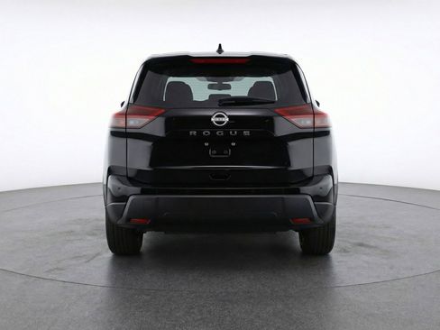 Used 2025 Nissan Rogue SV image 7