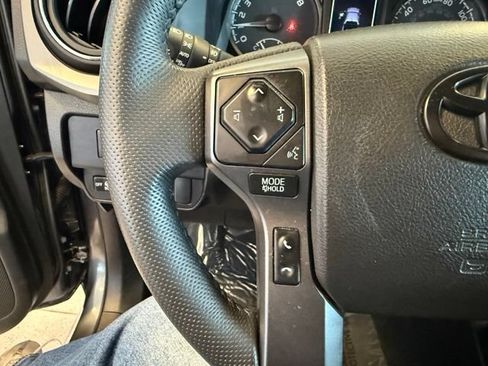 Used 2023 Toyota Tacoma TRD Off-Road AWD/4WD image 19