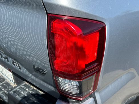 Used 2021 Toyota Tacoma SR5 w/ Technology Package image 14