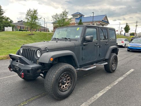 Used 2017 Jeep Wrangler Unlimited Sport w/ Quick Order Package 23S AWD/4WD image 1
