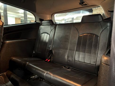 Used 2015 Chevrolet Traverse LTZ w/ LPO, 'HIT The Road' Package image 36