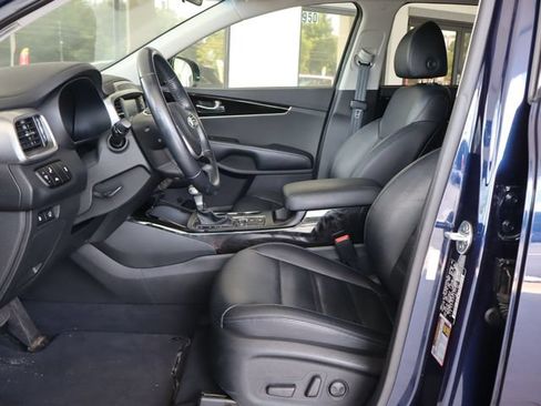 Used 2020 Kia Sorento EX FWD image 12