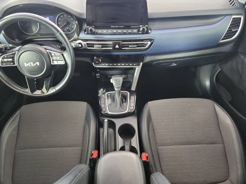 Used 2022 Kia Seltos S FWD image 14