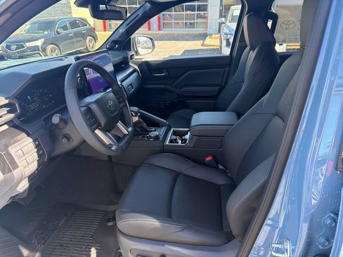 New 2026 Toyota 4Runner Limited AWD/4WD image 10