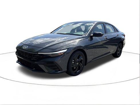 New 2026 Hyundai Elantra Sport FWD image 7