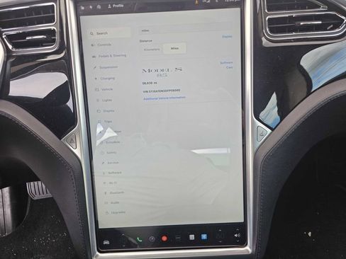 Used 2013 Tesla Model S image 25