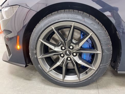 New 2025 Ford Mustang Dark Horse image 16