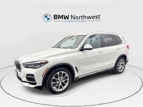 Used 2023 BMW X5 xDrive40i AWD/4WD image 1