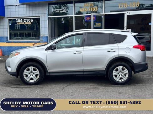 Used 2015 Toyota RAV4 LE AWD/4WD image 8