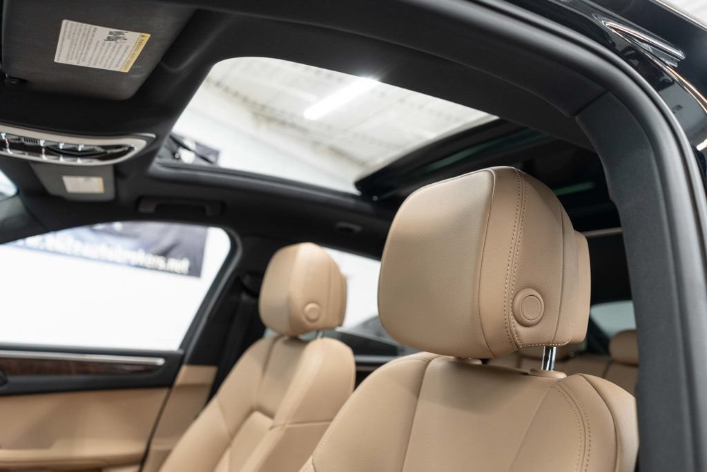 Used 2023 Porsche Macan S AWD/4WD image 8