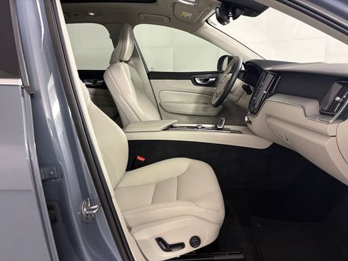 Used 2023 Volvo XC60 B5 Plus w/ Protection Package Premier FWD image 40